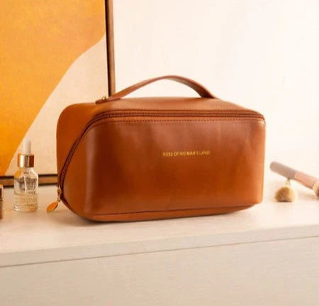 MAKEUP TRAVEL BAG