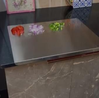 Scratch Less Stainless Steel Kitchen Chopping Board